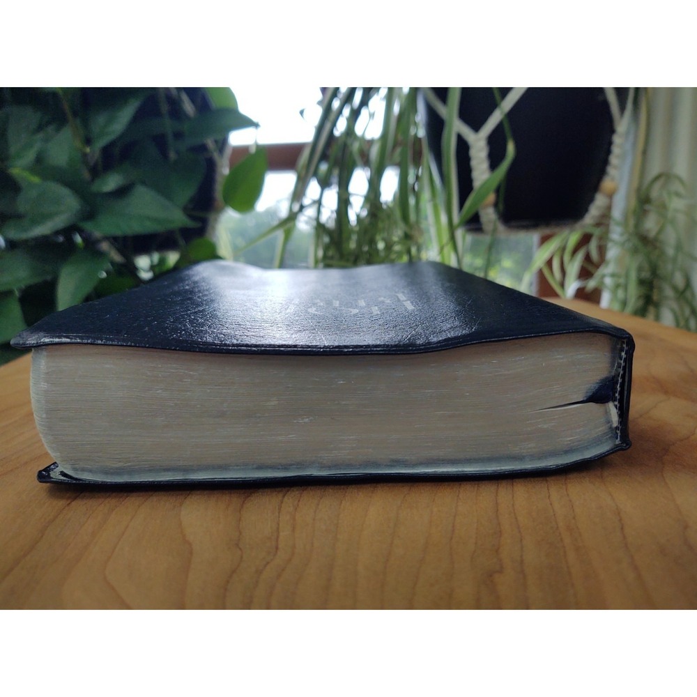 Holy Bible 1986 King James Version Giant Print Words Christ in Red Concordance - Picture 3 of 13